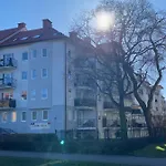 Pomaranczowy - Kawalerka W Srodmiesciu *