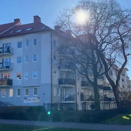 Pomaranczowy - Kawalerka W Srodmiesciu *