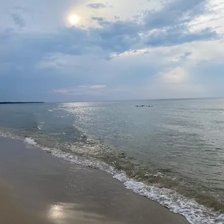 Pomaranczowy - Kawalerka W Srodmiesciu * كولوبرزيغ