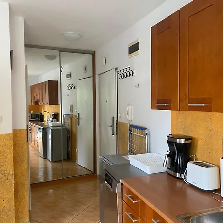 Pomaranczowy - Kawalerka W Srodmiesciu *