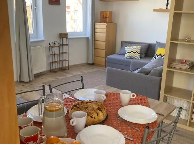 Pomaranczowy - Kawalerka W Srodmiesciu *