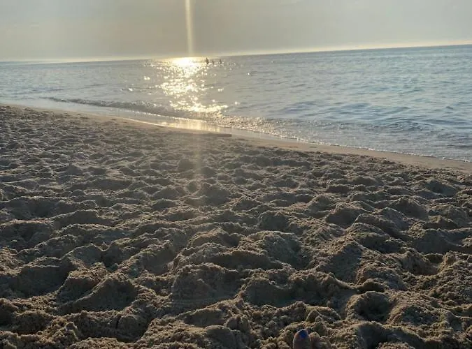 Pomaranczowy - Kawalerka W Srodmiesciu 아파트 코워브제크