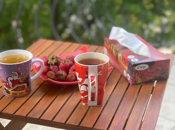 아파트 Pomaranczowy - Kawalerka W Srodmiesciu 코워브제크