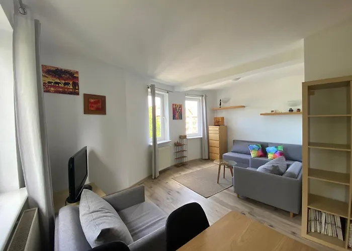 Pomaranczowy - Kawalerka W Srodmiesciu * 코워브제크